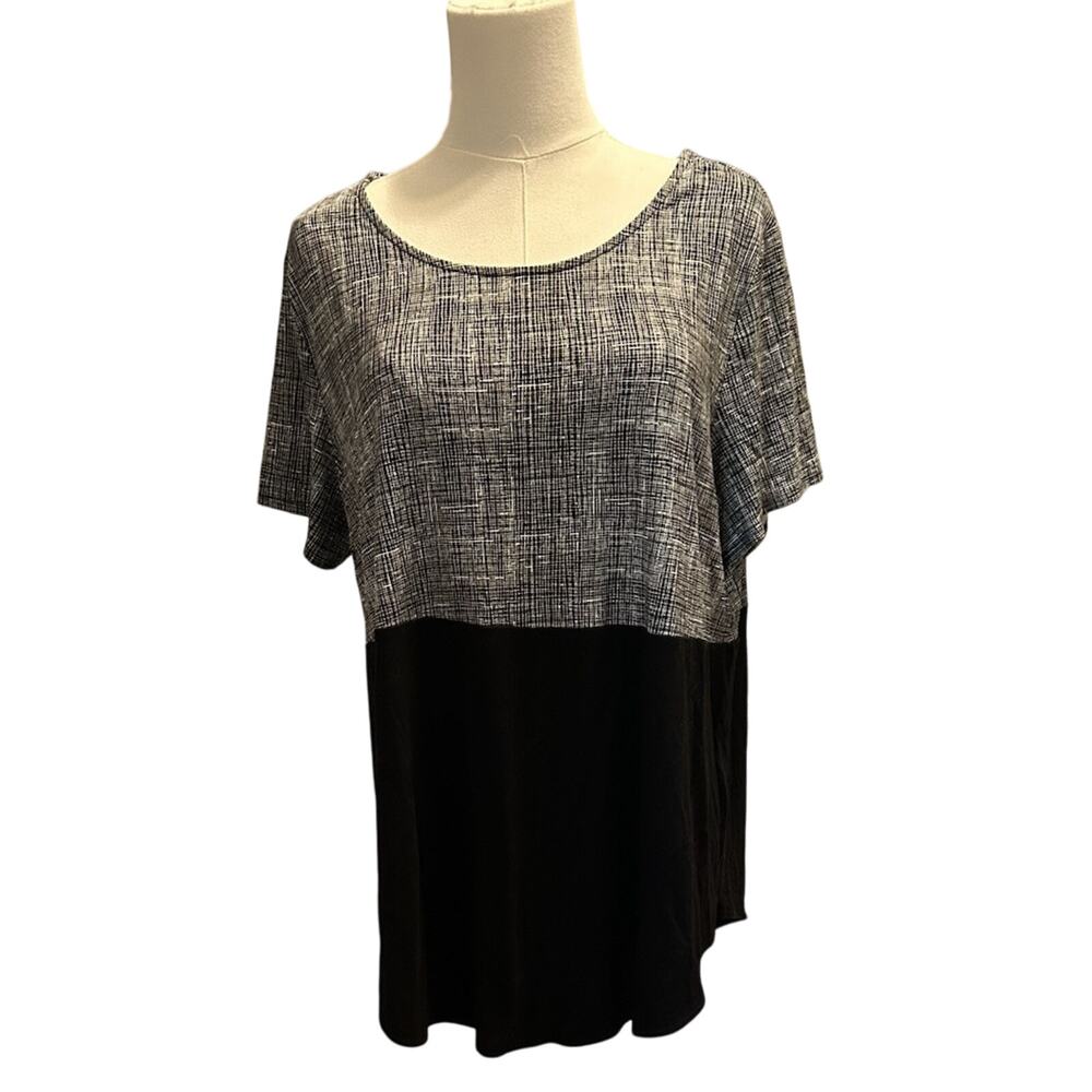 Alfani Womens Size 1X Top Shirt Tunic Stretch Lightweight Black White Aztec Boho